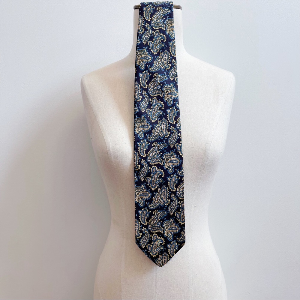 Vintage MacHugh Blue Yellow Paisley Men’s Silk Tie